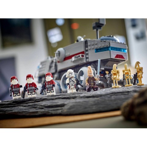 Конструктор LEGO Star Wars «Джаггернаут» Великої армії Республіки (75413)