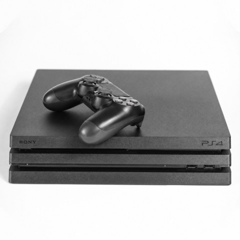 Консоль Sony PlayStation 4 Pro 12.50-12.52 CUH-72xx 1TB Black Без геймпаду Б/В