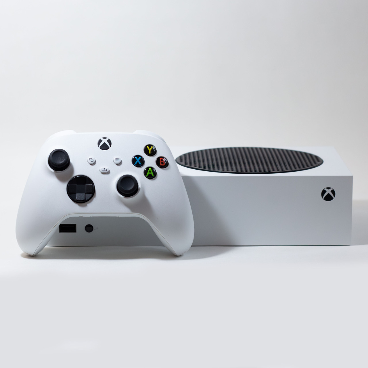 Консоль Microsoft Xbox Series S 512GB + Геймпад Robot White Б/У